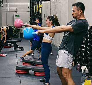 Small fitness group workout training in singapore